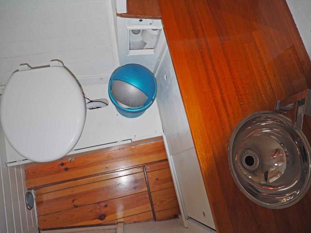 Fore ship, Accommodation